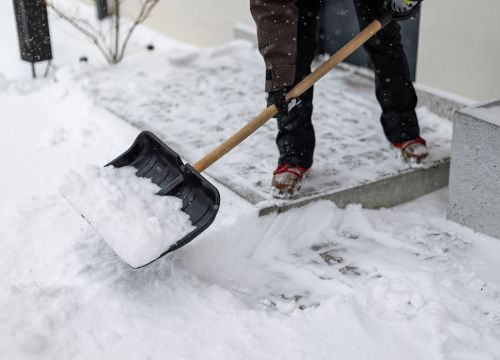 Residential snow cleaning service
